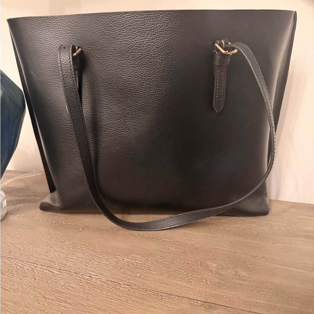 Excellent Condition Coach Black and Red Leather Tote Bag - Picture 2 of 7